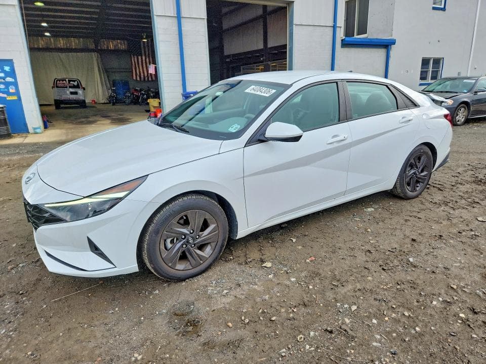 2022 HYUNDAI ELANTRA SEL - 1