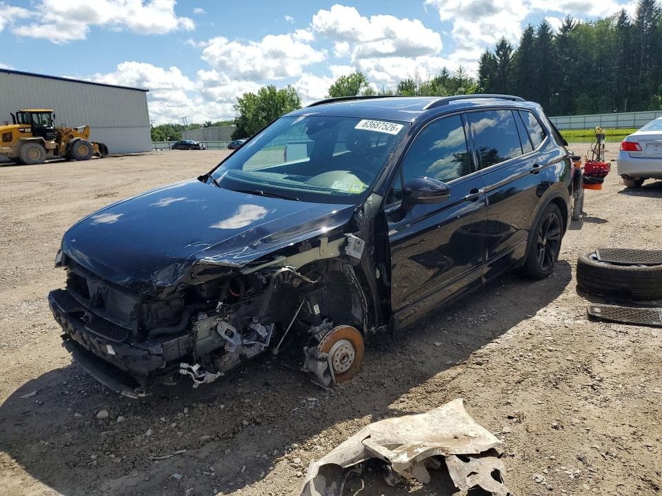 2024 VOLKSWAGEN TIGUAN SE R-LINE BLACK - 1