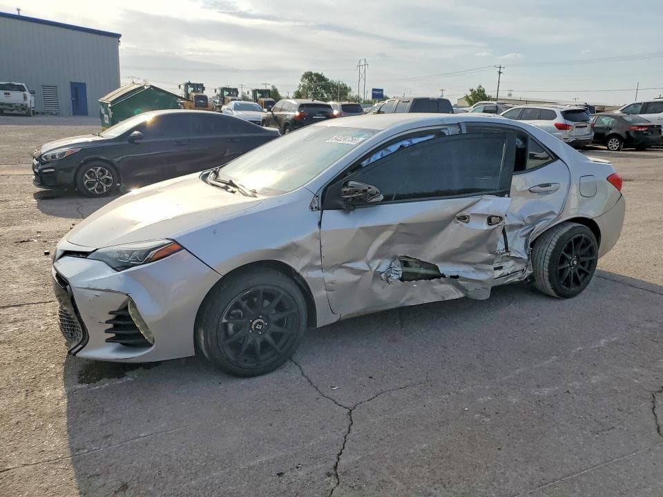 2019 TOYOTA COROLLA SE - 1
