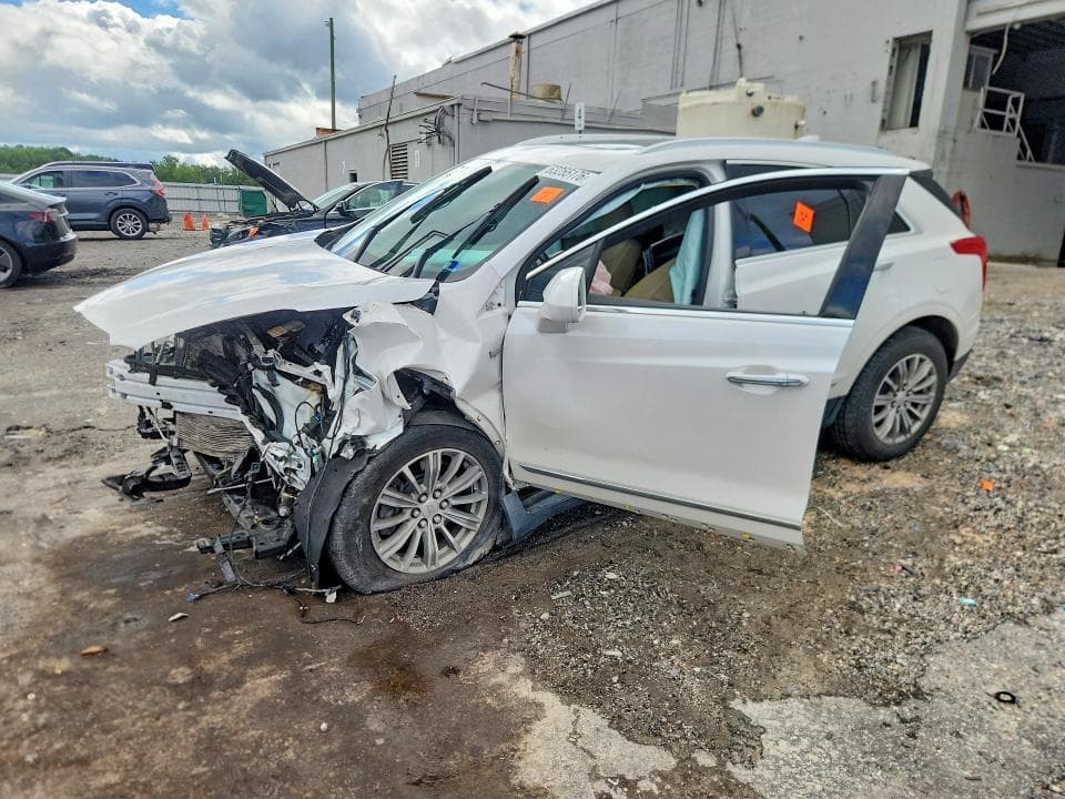 2018 CADILLAC XT5 LUXURY - 1