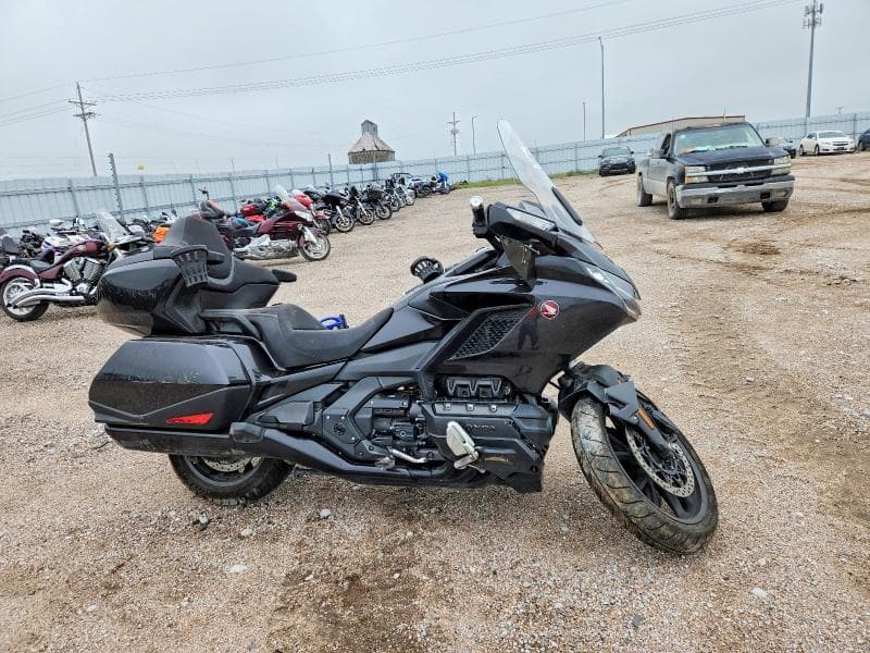 2021 HONDA GL1800 - 1