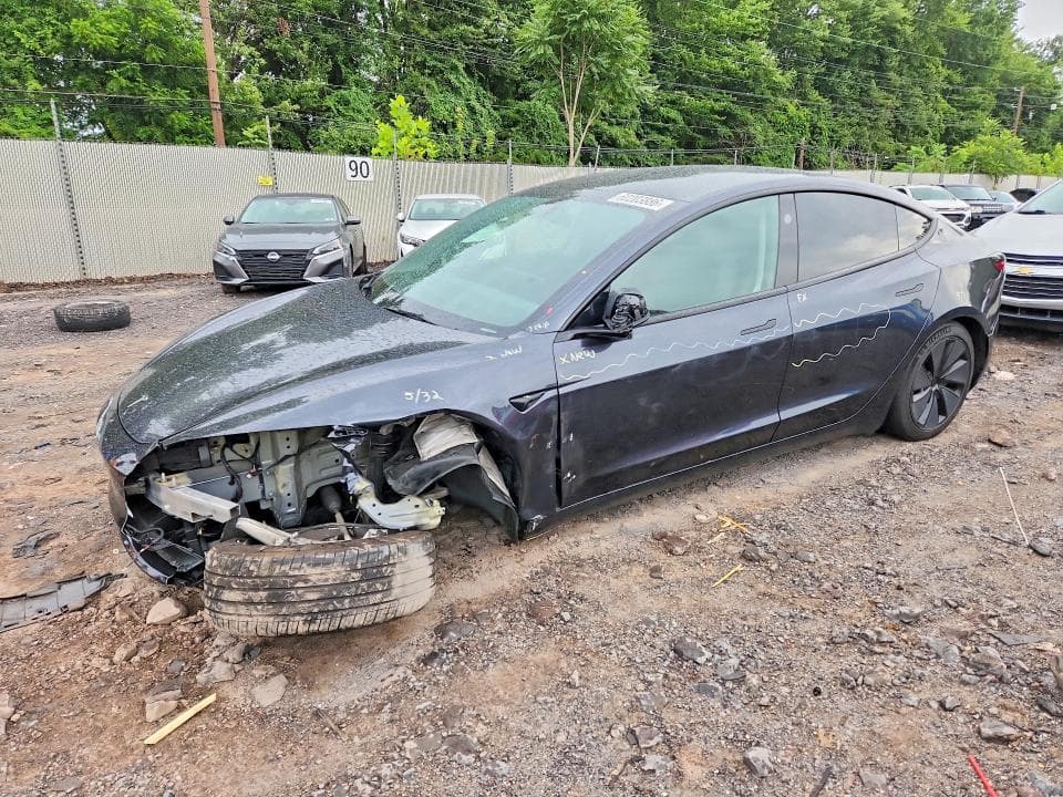 2025 TESLA MODEL 3 - 1