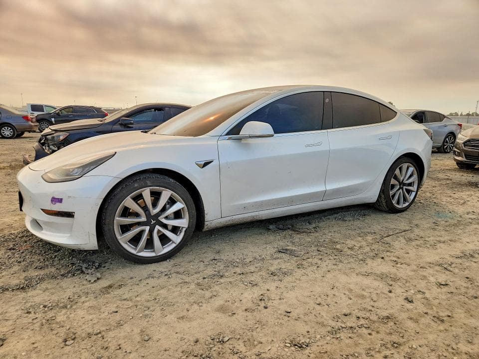 2018 TESLA MODEL 3 - 1