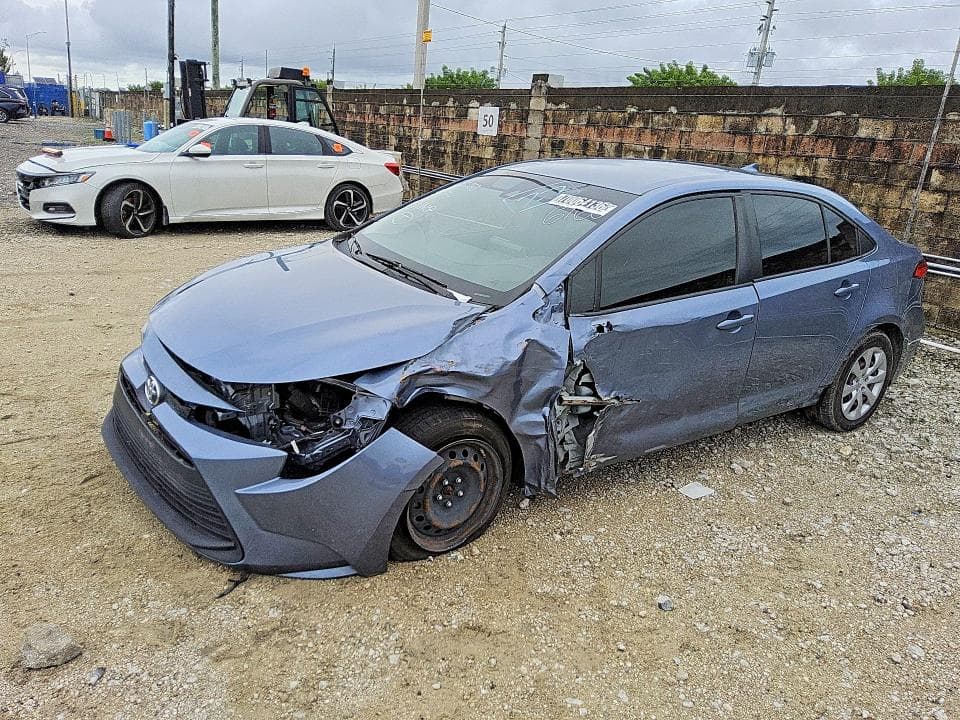2021 TOYOTA COROLLA LE - 1