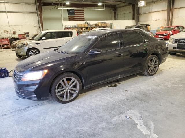 2018 VOLKSWAGEN PASSAT S - 1