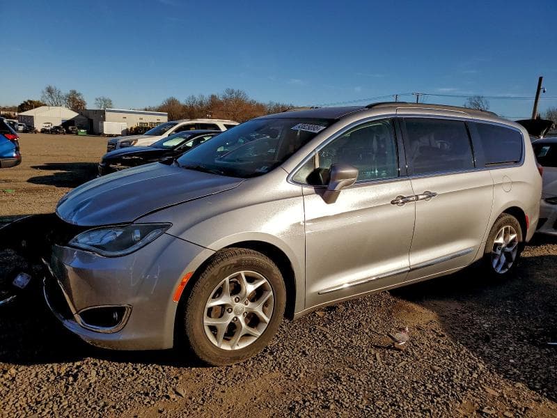 2017 CHRYSLER PACIFICA TOURING L - 1