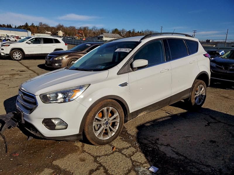 2017 FORD ESCAPE SE - 1