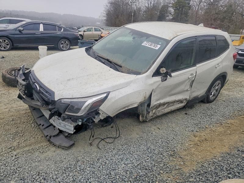 2023 SUBARU FORESTER - 1
