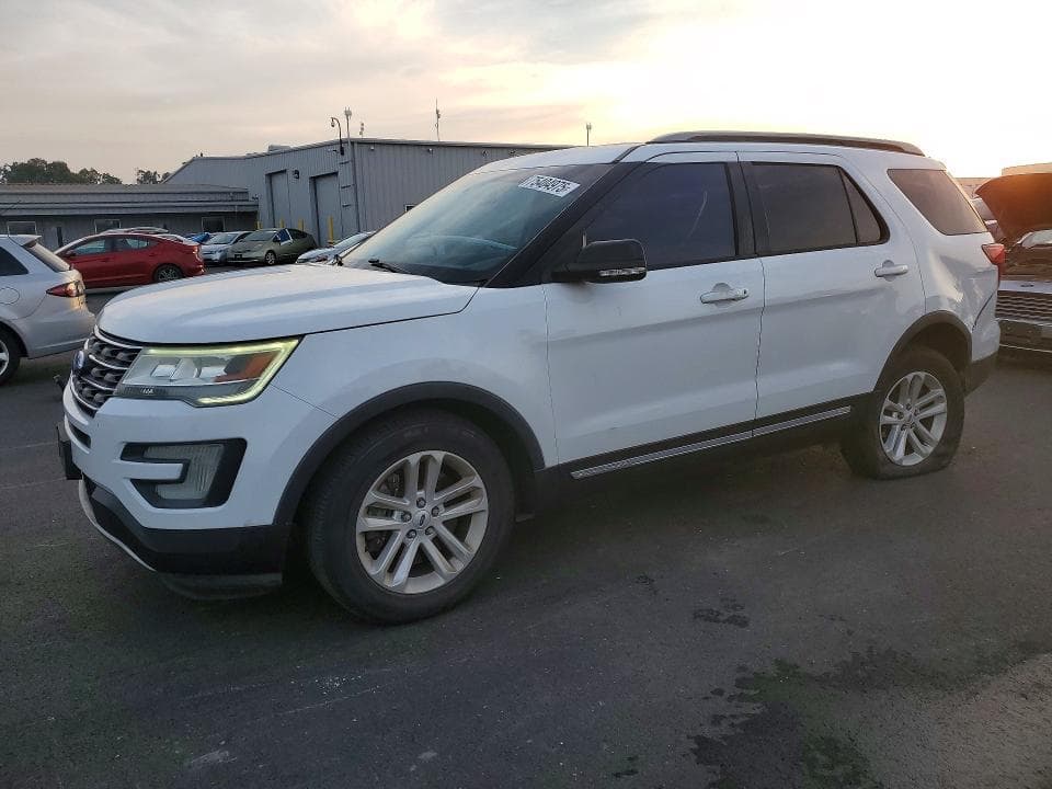 2017 FORD EXPLORER XLT - 1