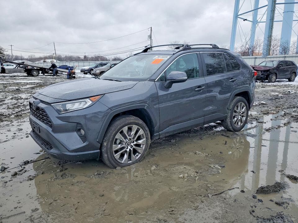 2020 TOYOTA RAV4 XLE PREMIUM - 1