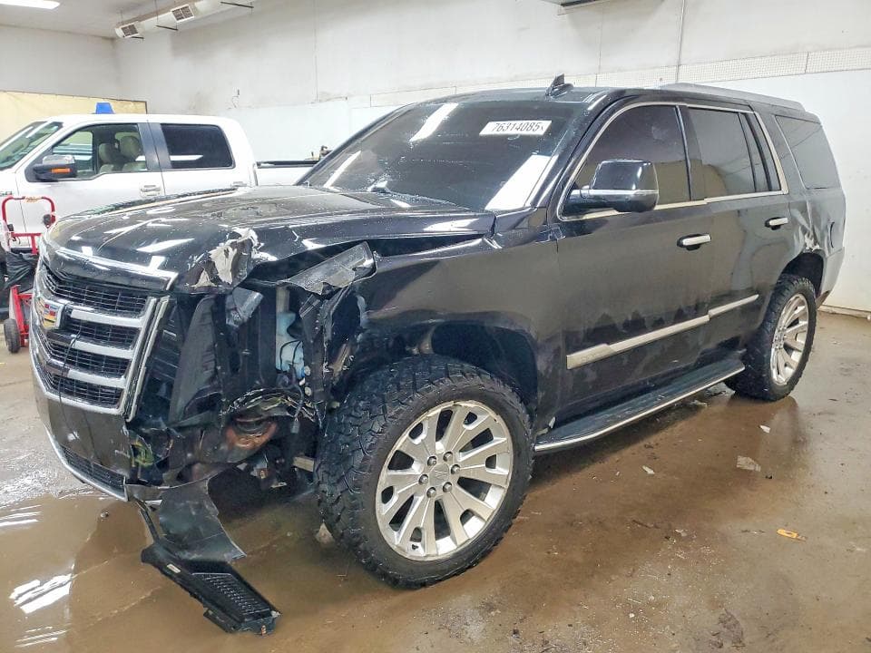2016 CADILLAC ESCALADE LUXURY - 1