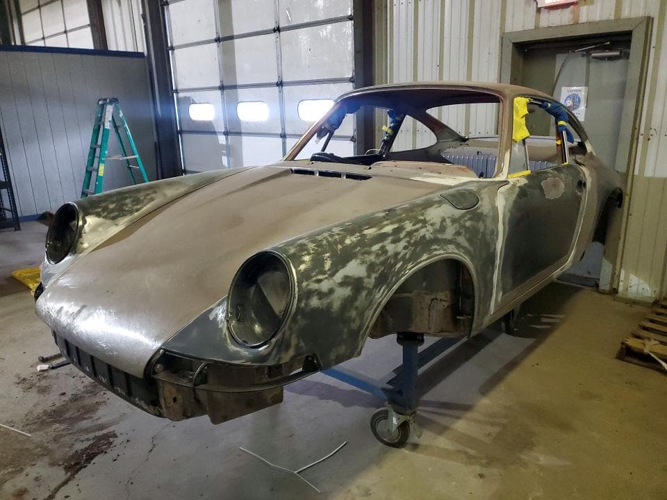1969 PORSCHE 911 - 1