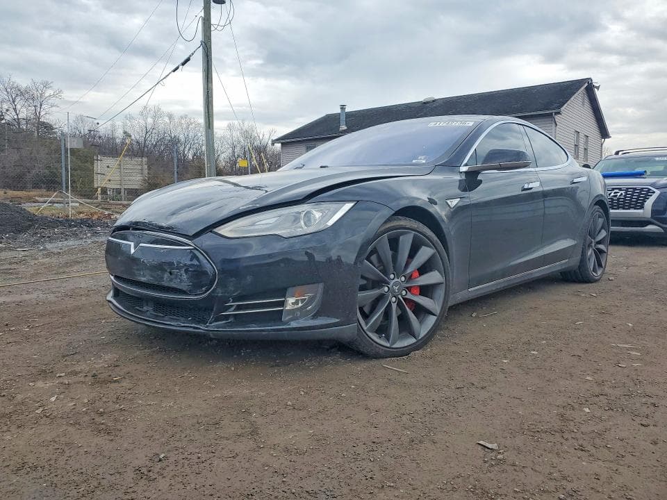 2015 TESLA MODEL S - 1