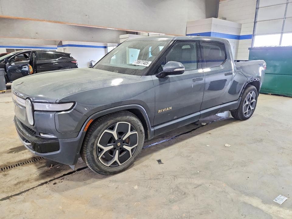 2022 RIVIAN R1T ADVENTURE - 1