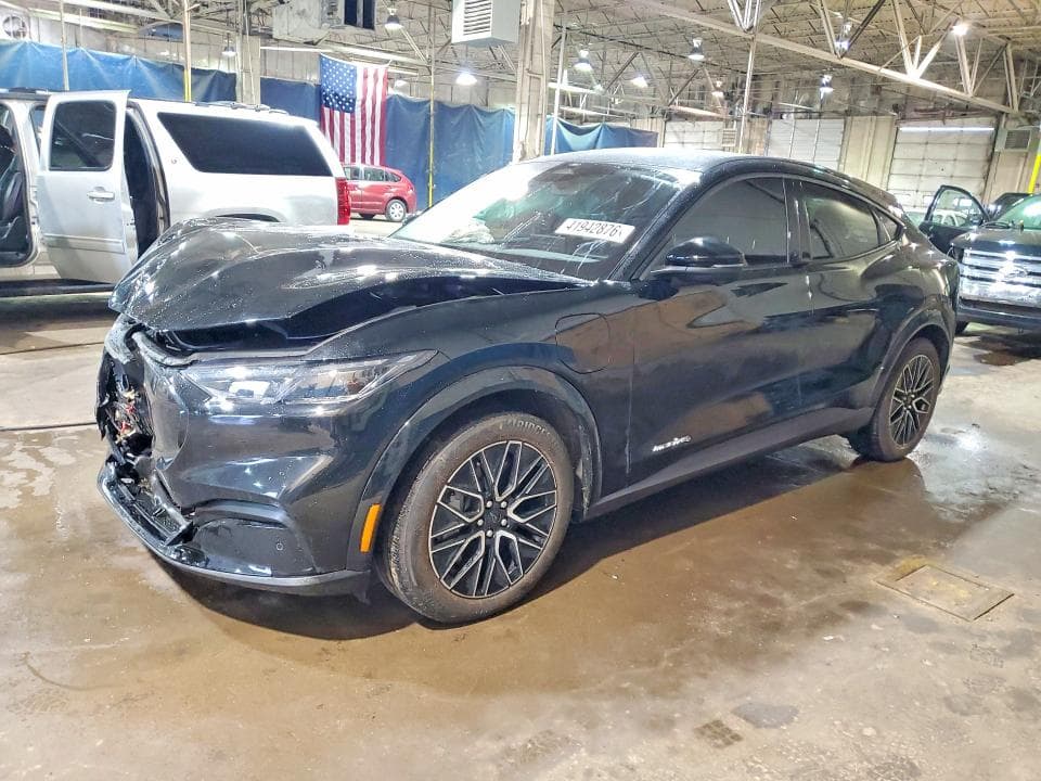 2025 FORD MUSTANG MACH-E PREMIUM - 1