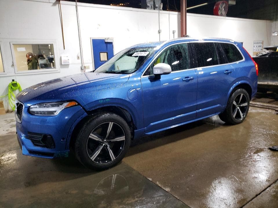 2017 VOLVO XC90 T8 - 1