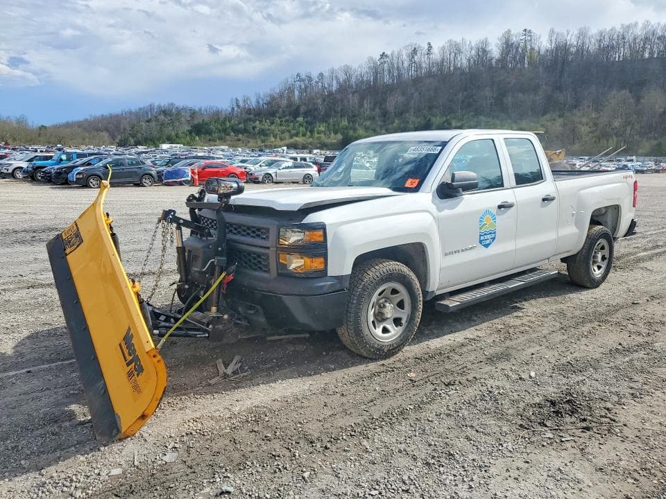 2015 CHEVROLET SILVERADO - 1