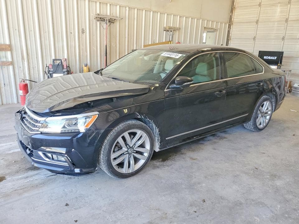 2017 VOLKSWAGEN PASSAT - 1