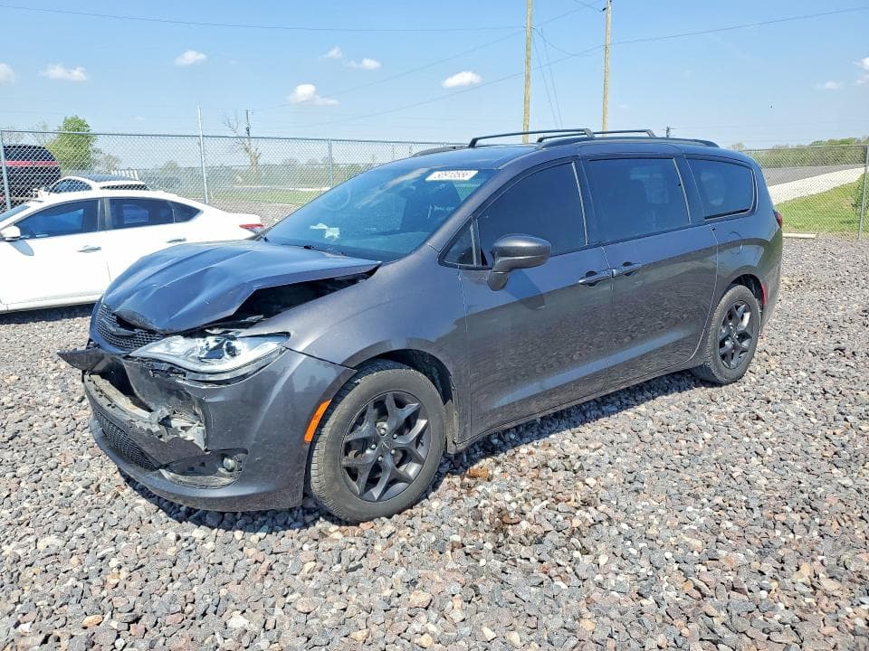 2019 CHRYSLER PACIFICA TOURING L - 1