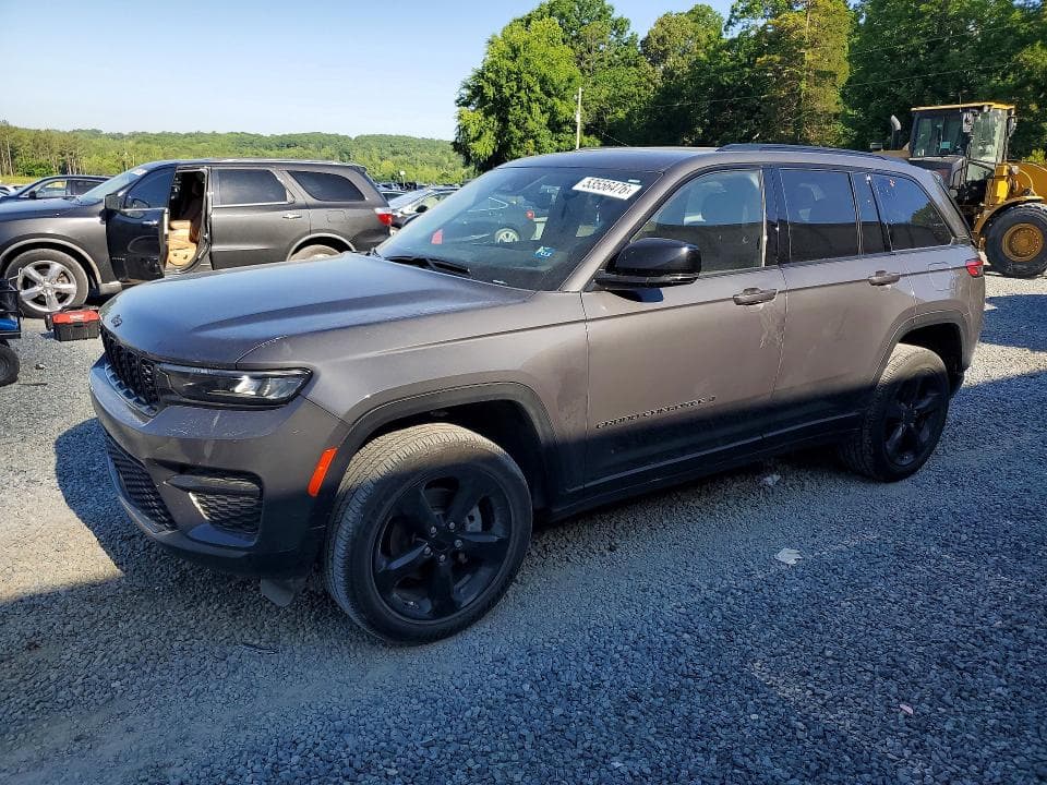 2023 JEEP GRAND CHEROKEE LAREDO - 1
