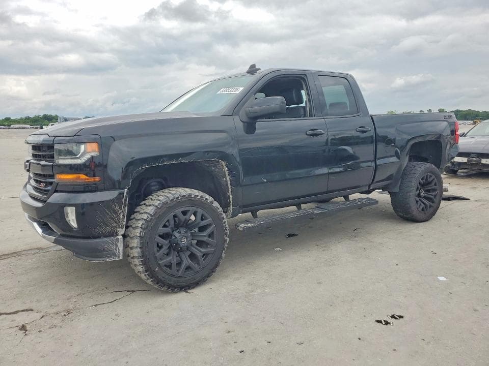 2017 CHEVROLET SILVERADO K1500 LT - 1