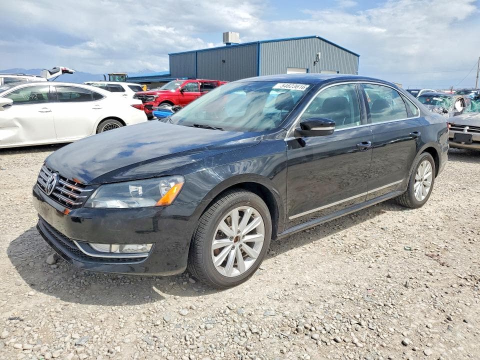 2013 VOLKSWAGEN PASSAT - 1