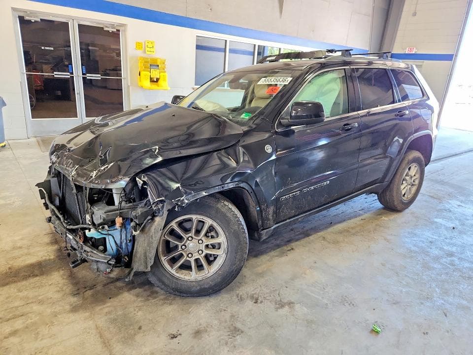 2019 JEEP GRAND CHEROKEE LAREDO - 1