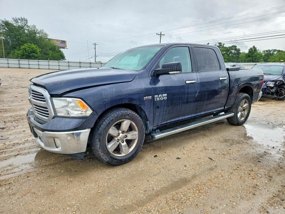 2018 RAM 1500 SLT - 1