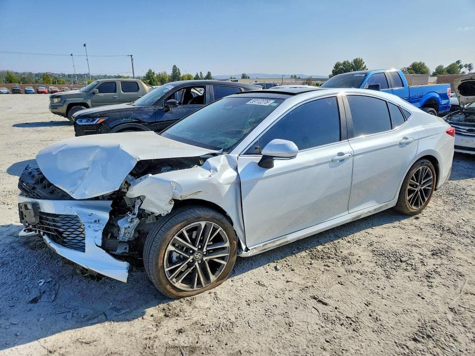 2026 TOYOTA CAMRY XLE - 1