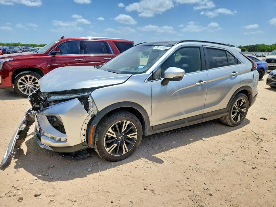 2023 MITSUBISHI ECLIPSE CROSS SE - 1