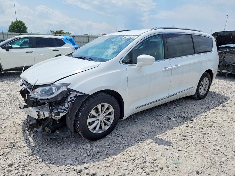 2019 CHRYSLER PACIFICA TOURING L - 1