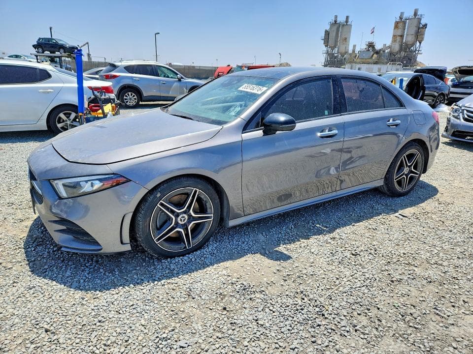 2019 MERCEDES-BENZ A 220 - 1