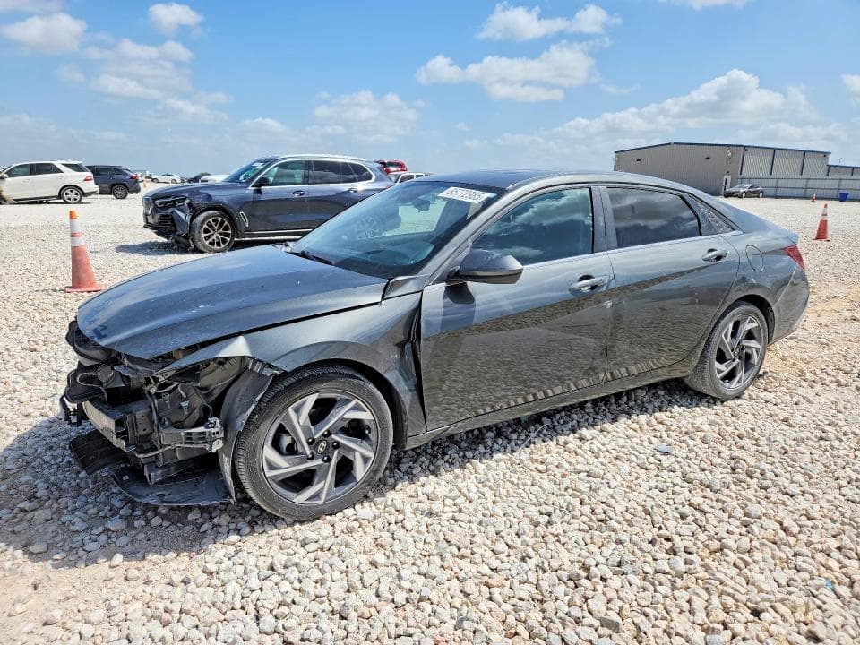 2024 HYUNDAI ELANTRA SEL - 1