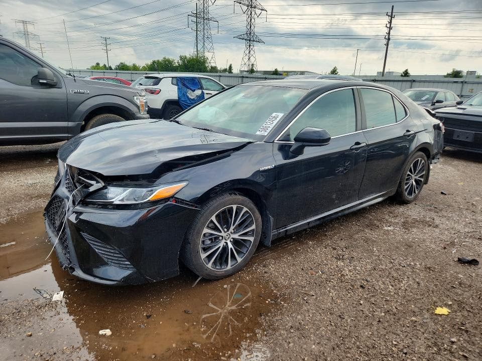 2020 TOYOTA CAMRY SE - 1