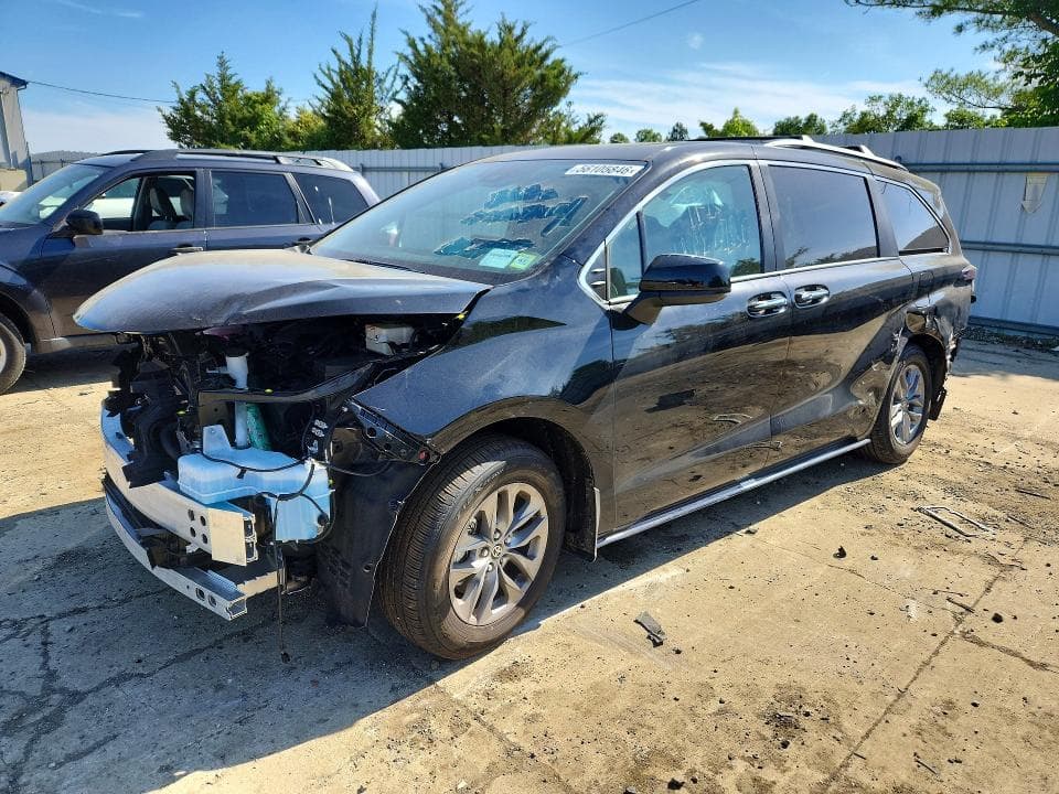 2026 TOYOTA SIENNA XLE 8-PASSENGER - 1