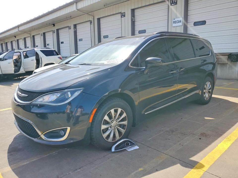 2017 CHRYSLER PACIFICA TOURING L - 1