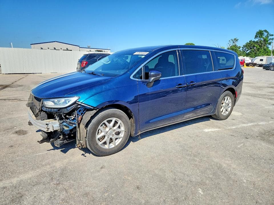 2023 CHRYSLER PACIFICA TOURING L - 1