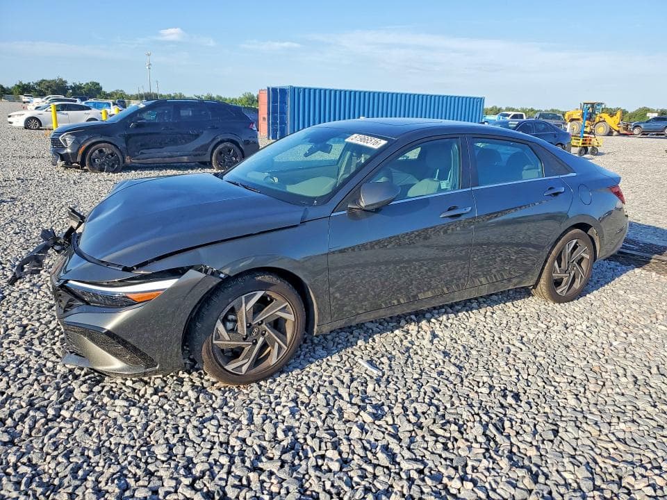 2025 HYUNDAI ELANTRA SEL - 1