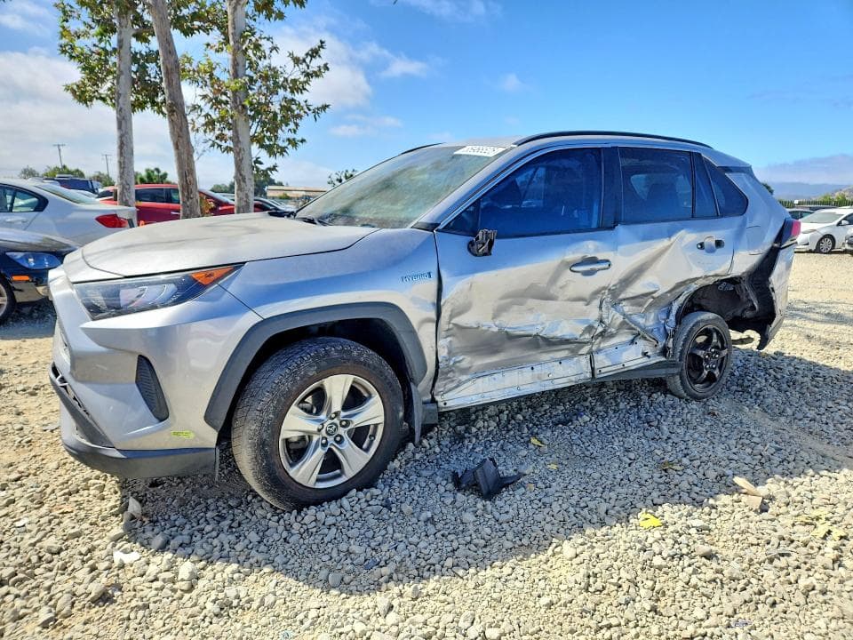 2020 TOYOTA RAV4 LE - 1