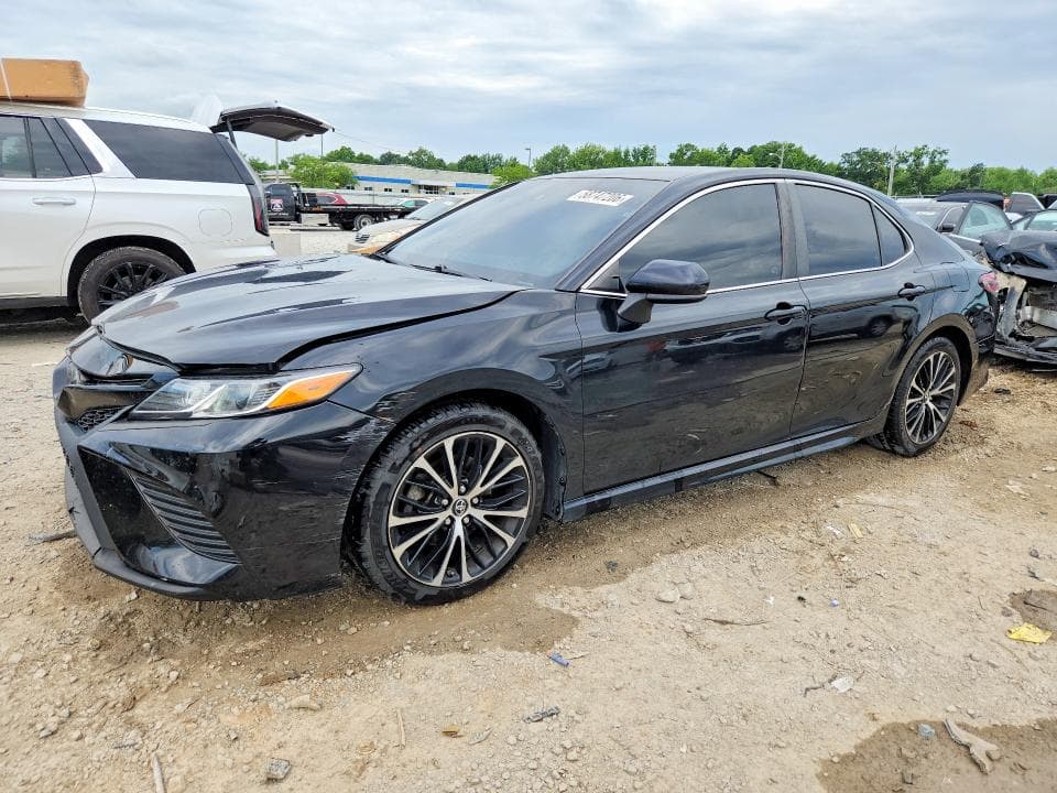 2019 TOYOTA CAMRY SE - 1