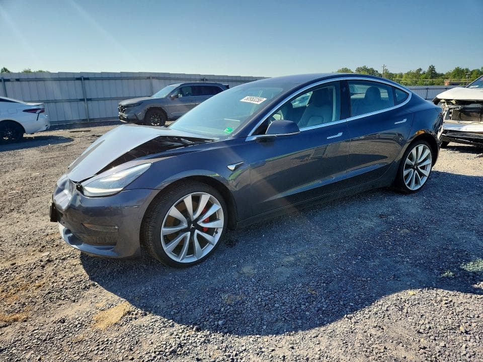 2018 TESLA MODEL 3 - 1