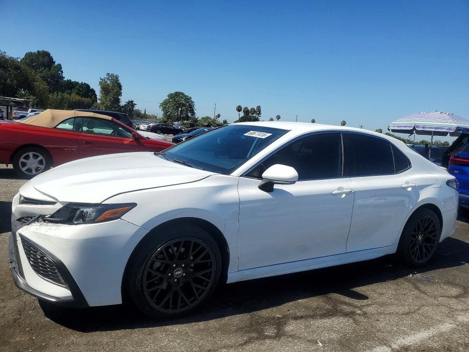 2022 TOYOTA CAMRY SE - 1