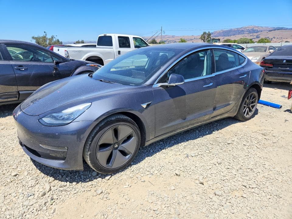 2018 TESLA MODEL 3 - 1
