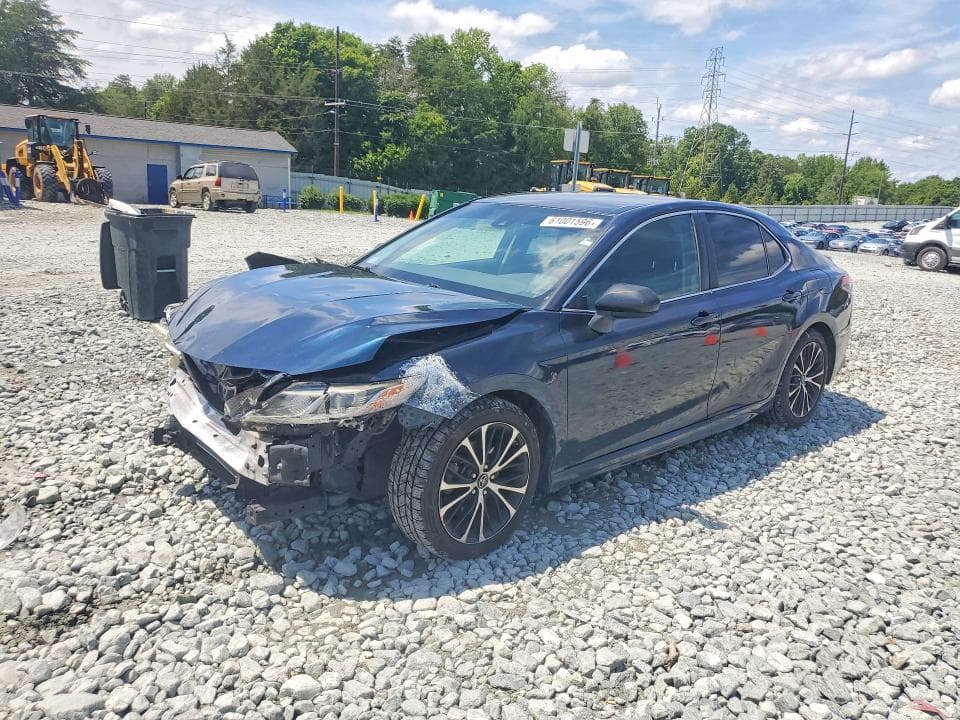 2019 TOYOTA CAMRY SE - 1