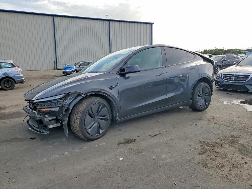 2026 TESLA MODEL Y - 1