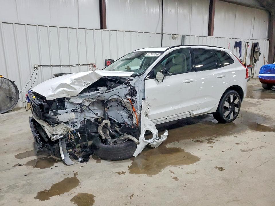 2025 VOLVO XC60 PLUS - 1