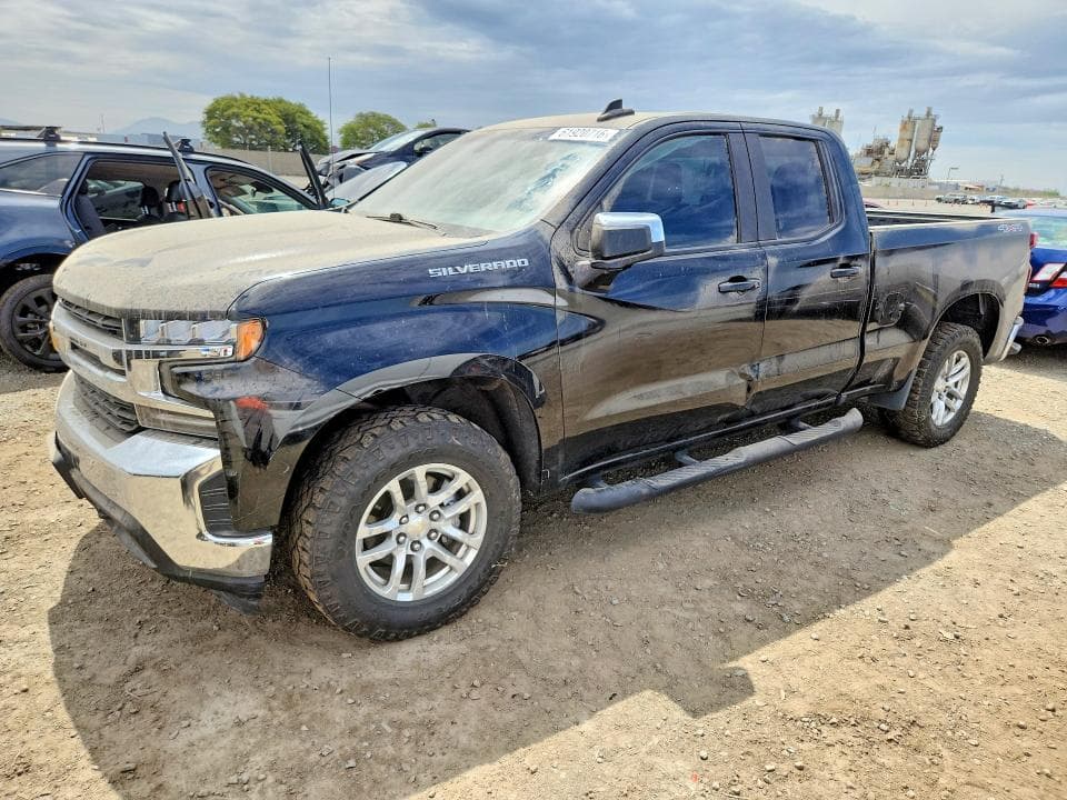 2020 CHEVROLET SILVERADO K1500 LT - 1