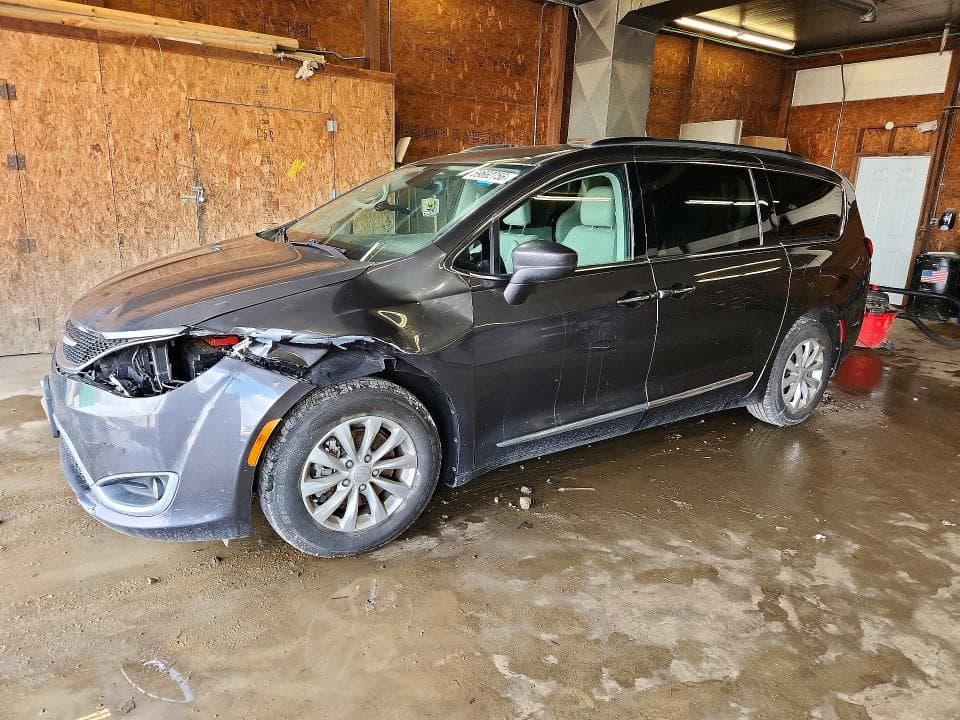 2017 CHRYSLER PACIFICA TOURING L - 1