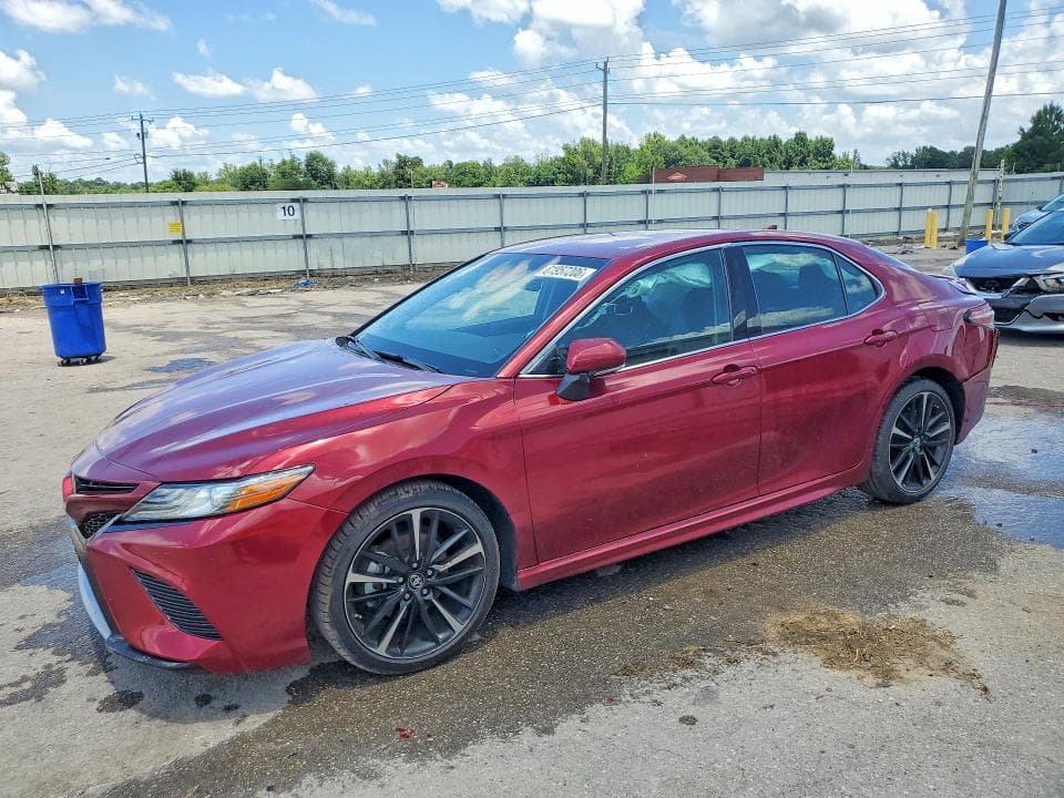 2018 TOYOTA CAMRY XSE - 1