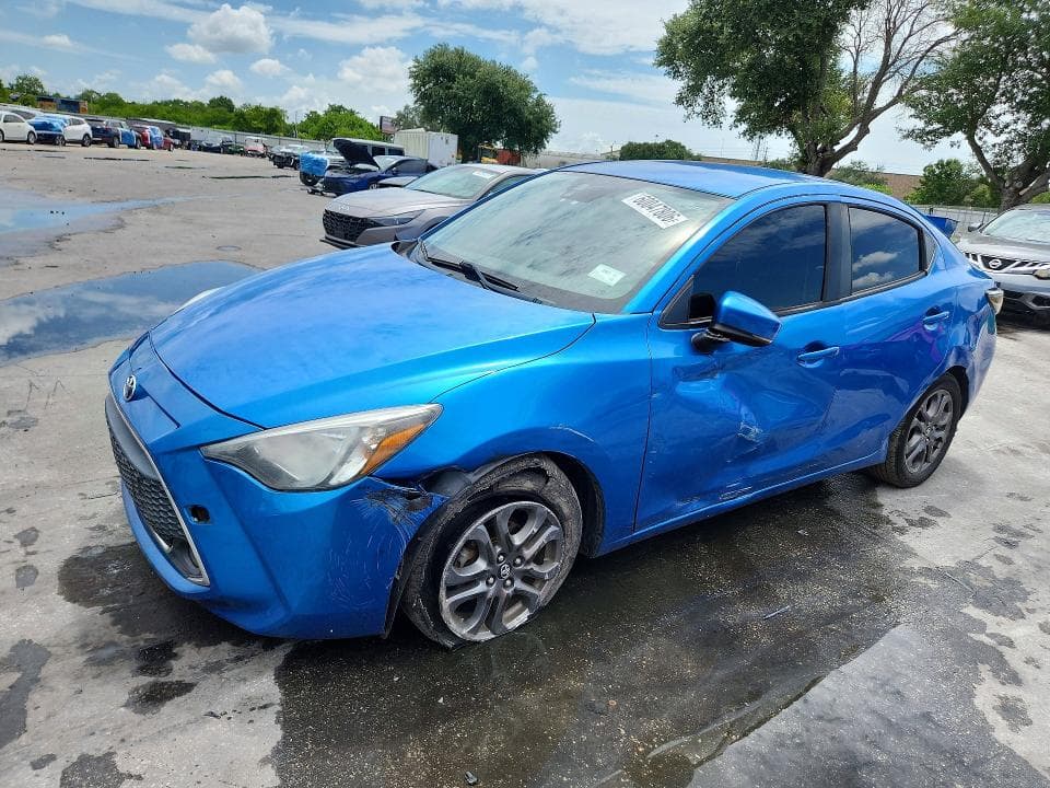 2019 TOYOTA YARIS LE - 1